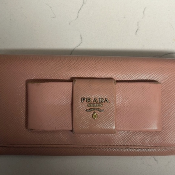 Prada Saffiano Bow Wallet in Pink - Picture 13 of 13